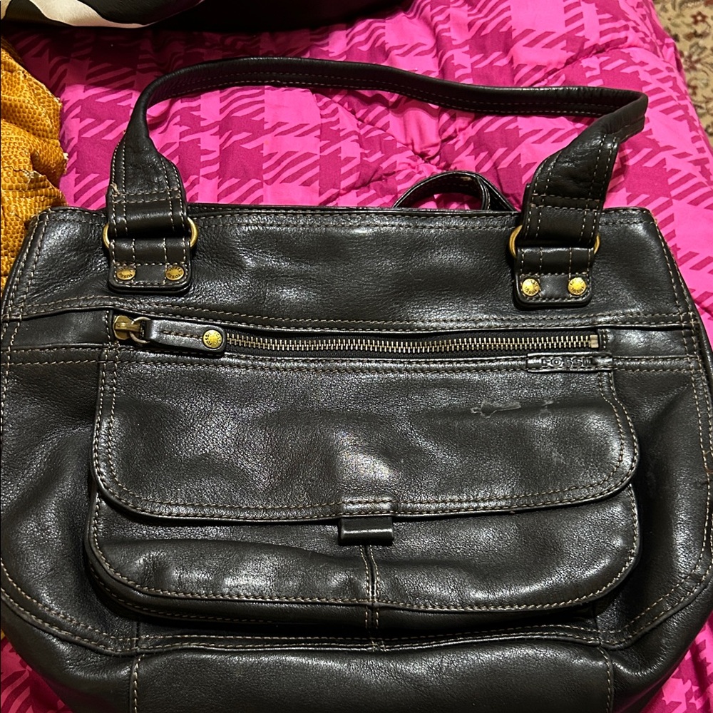 Fossil Black Leather Shoulder Bag with Gold Hardware